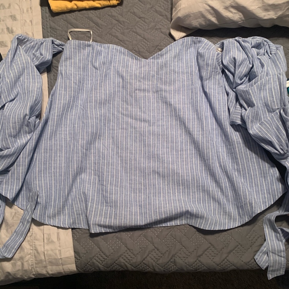 Linen strapless tee w/ sleeves